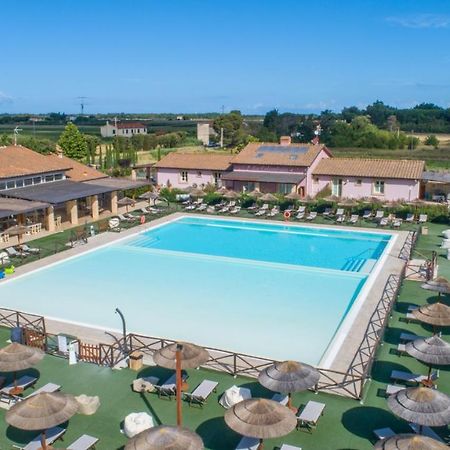 Fattoria Palazzeta - Pet & Family Friendly Aparthotel Cecina  Exterior foto