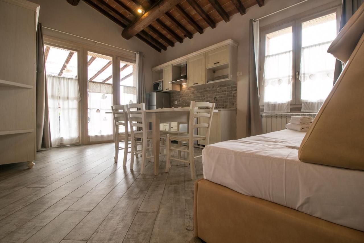 Fattoria Palazzeta - Pet & Family Friendly Aparthotel Cecina  Exterior foto