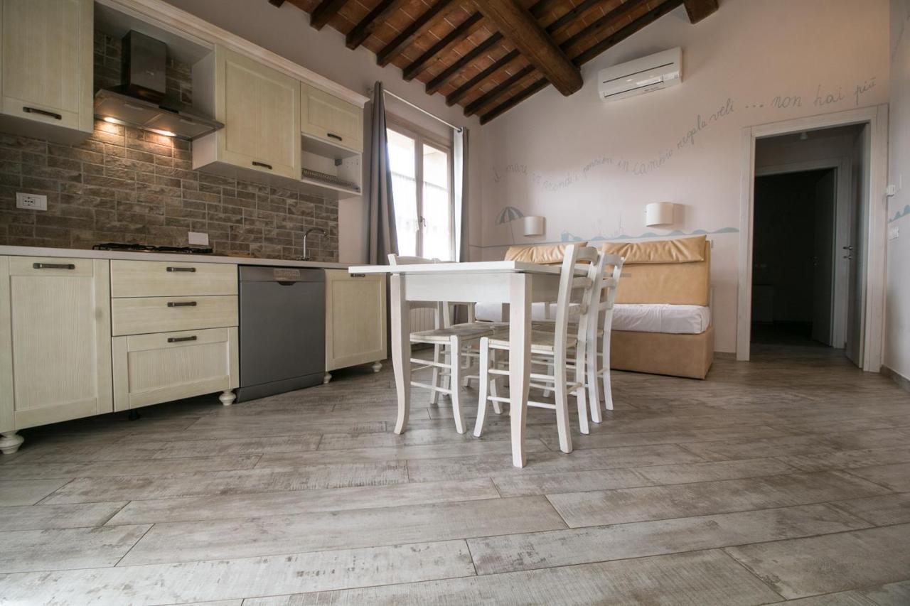 Fattoria Palazzeta - Pet & Family Friendly Aparthotel Cecina  Exterior foto