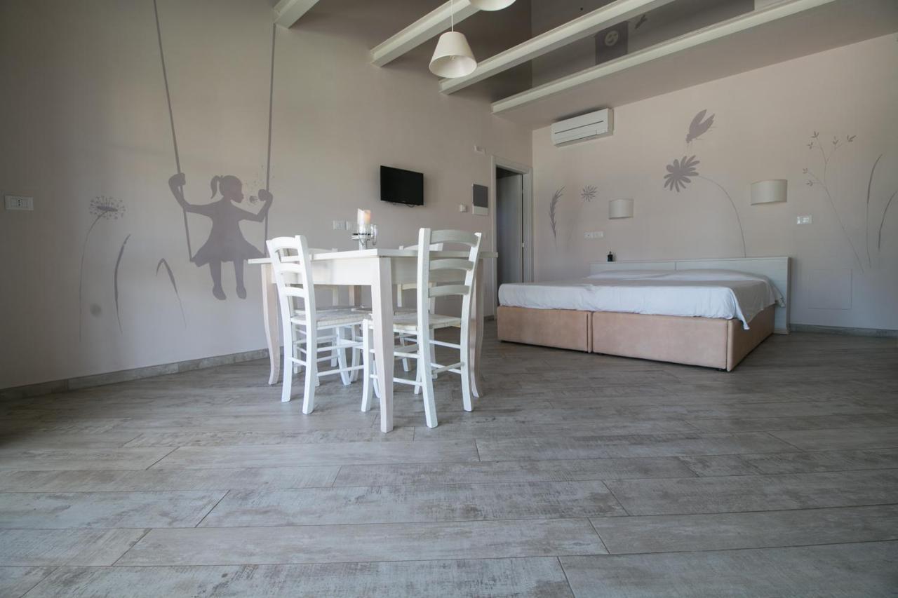 Fattoria Palazzeta - Pet & Family Friendly Aparthotel Cecina  Exterior foto