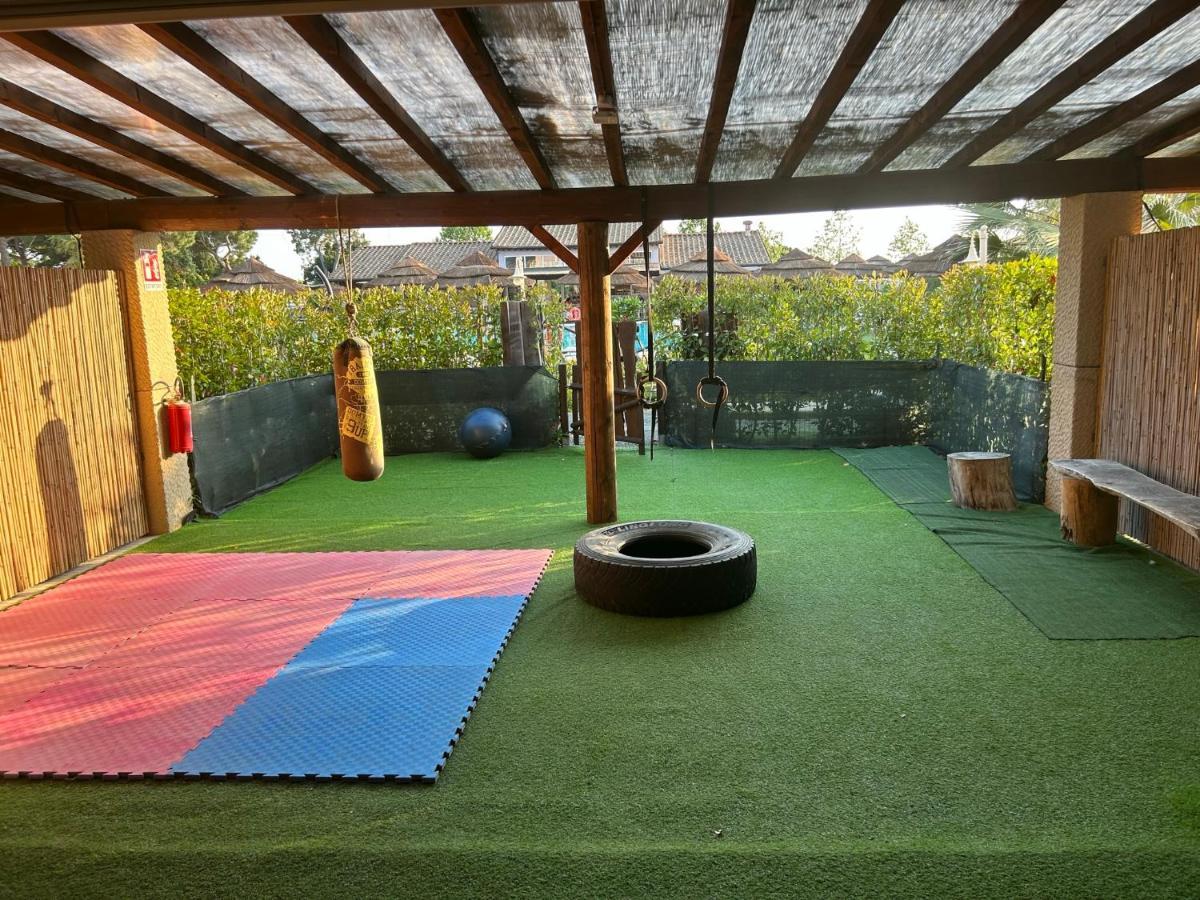 Fattoria Palazzeta - Pet & Family Friendly Aparthotel Cecina  Exterior foto